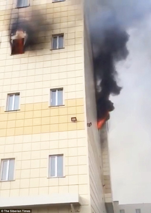 Дети сгорели и задохнулись в «Зимней вишне», кто из начальства в Кемерово ответит?!