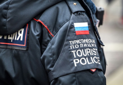 Ряды силовиков пополняют туристы