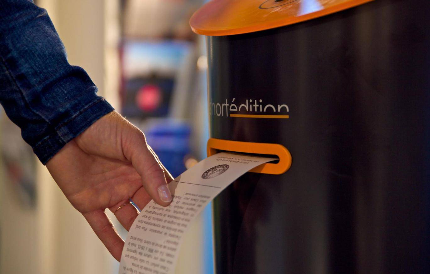 Вниманию предпринимателей: книжные диспенсеры выгодно и престижно