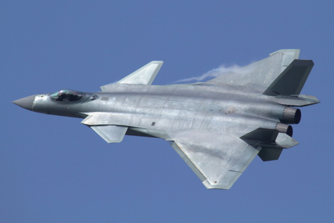 Ил-62 Красного Кима сопроводят в Сингапур китайские истребители
