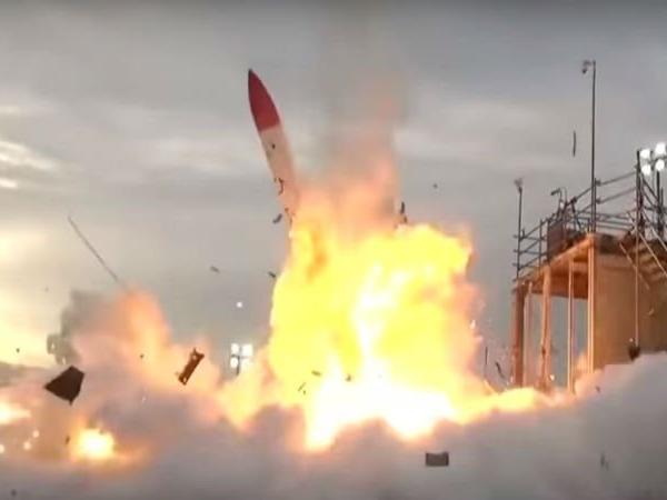Японцы стали свидетелями космической силы взрыва