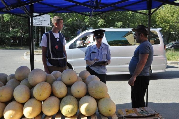 Помидоры за 900, а можно и за 1000… узбекские