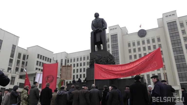 В Беларуси продолжают чтить память об Октябрьской Революции