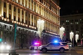 Кровавый бой у здания ФСБ в Москве