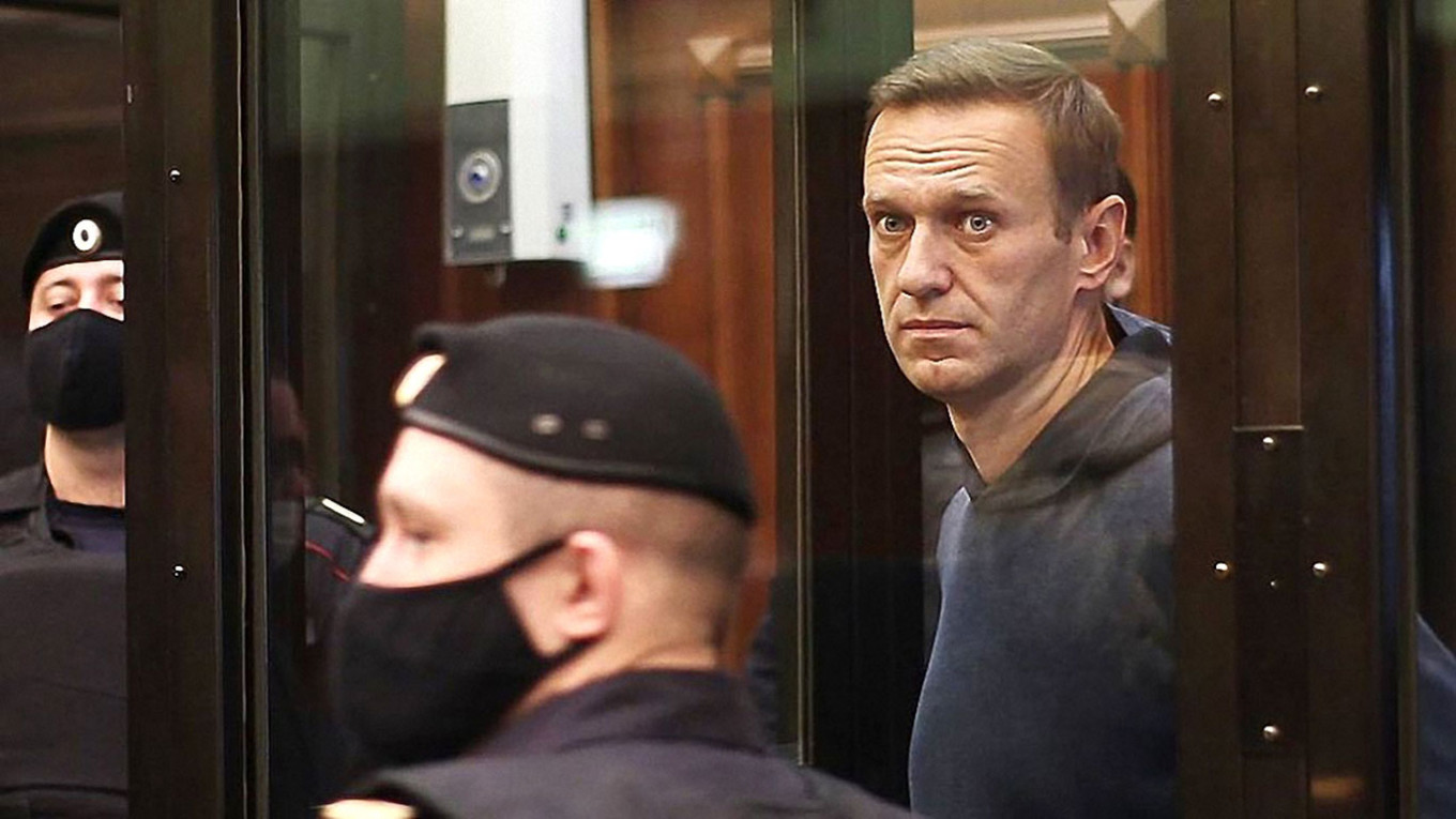 Навального переместили в изолятор, трамбуя перед выборами