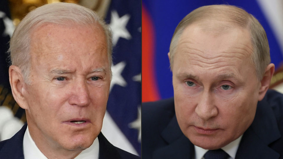 Байден угрожает Путину персональными санкциями