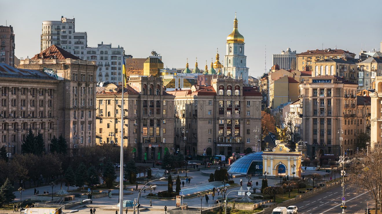 Исход олигархов из Украины сопровождается призывом к международной солидарности
