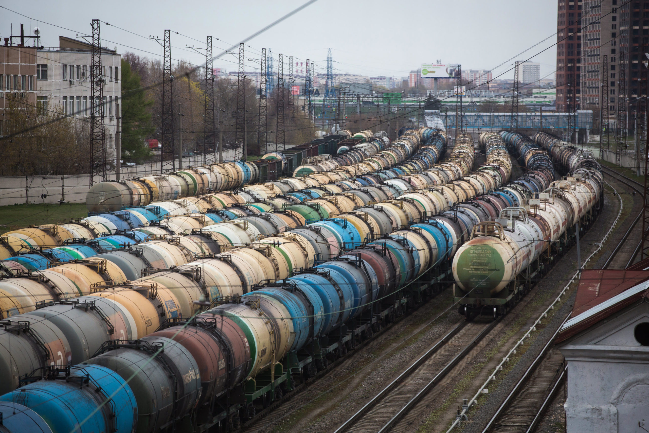Европа полна решимости избавиться от российской нефти и газа к 2027 году