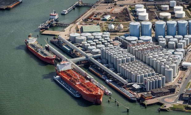 Циркуляр морских страховщиков, вызванный лимитом цены на российскую нефть