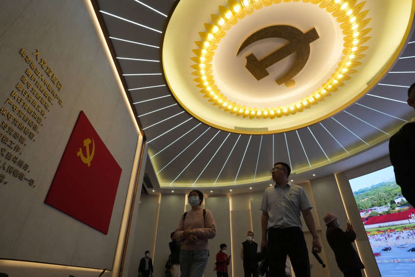 Бизнес уходит из Китая из-за растущей шпиономании