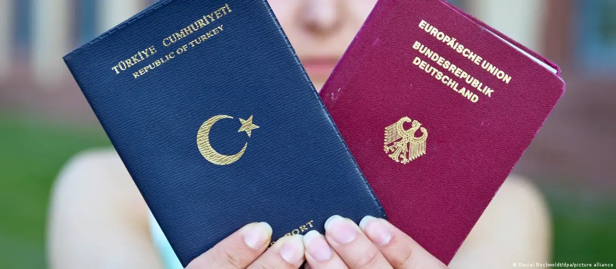 Немцам нужно больше немцев, хотя бы и турецких