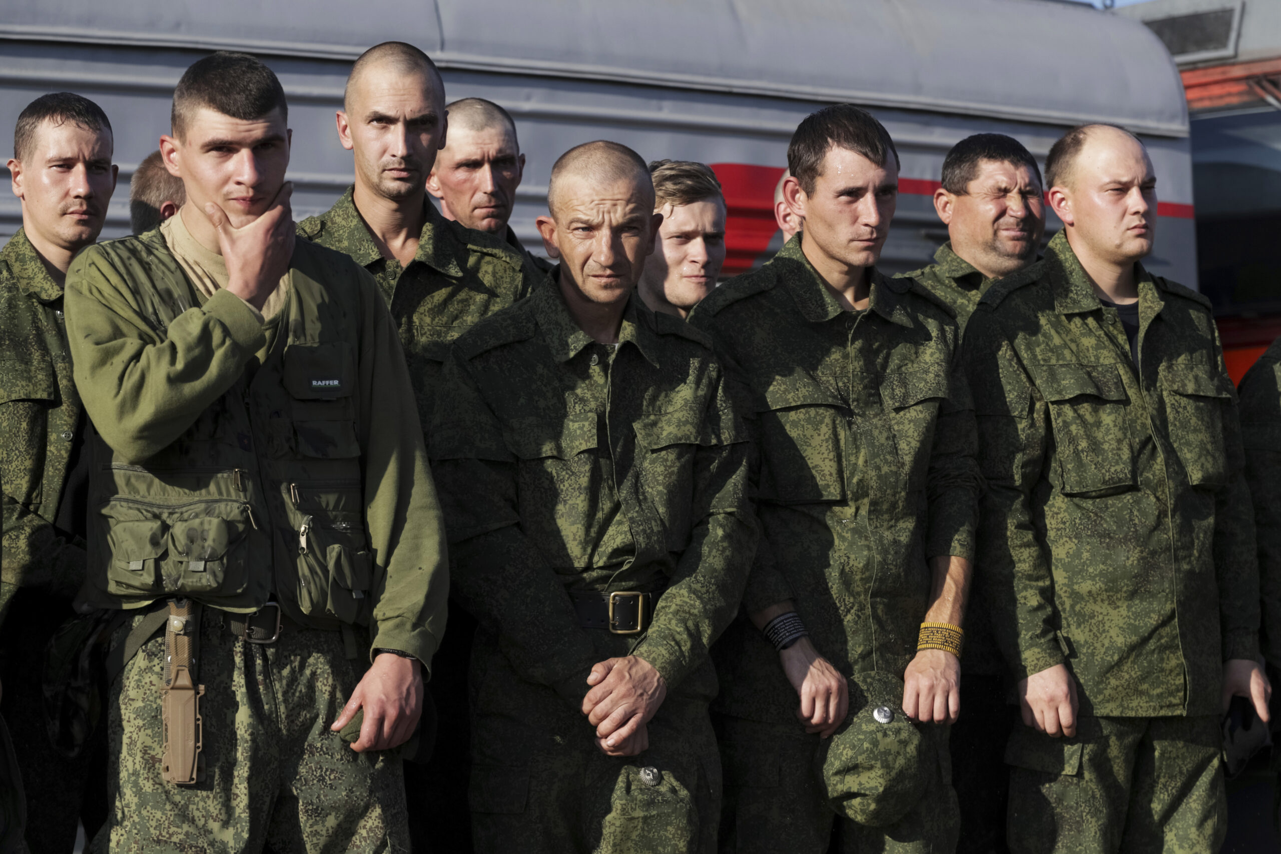 Военкомов зачищают, но не в России