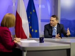 Сикорский покусился на помощь украинским беженцам