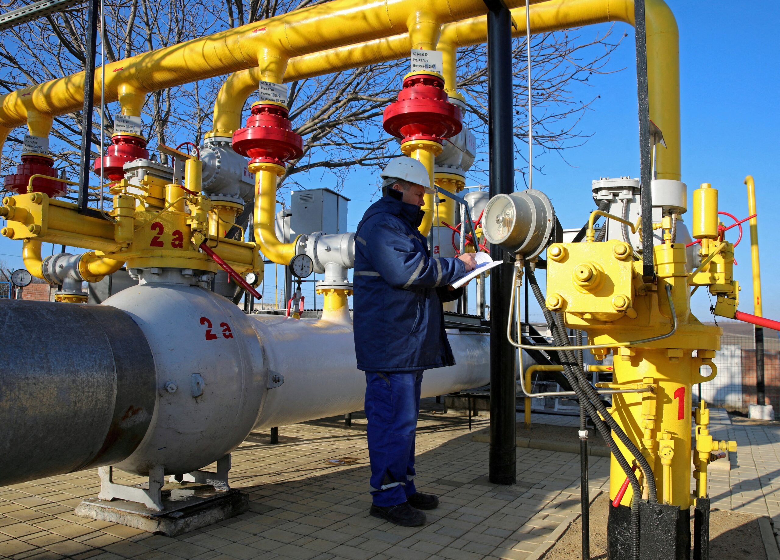 Российский газ перестал поступать через ГТС Украины