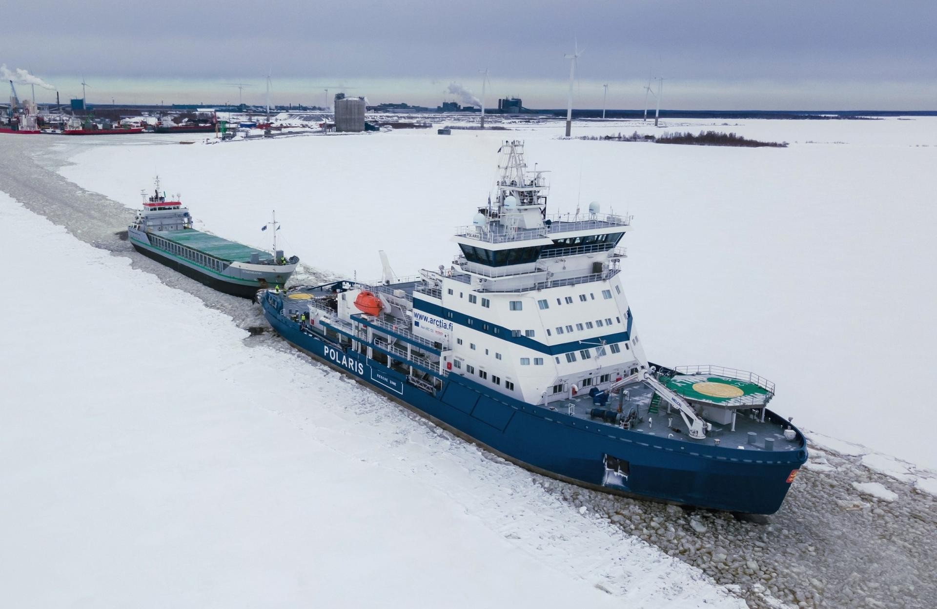 Моряки с опытом работы в Арктике могут быть востребованы