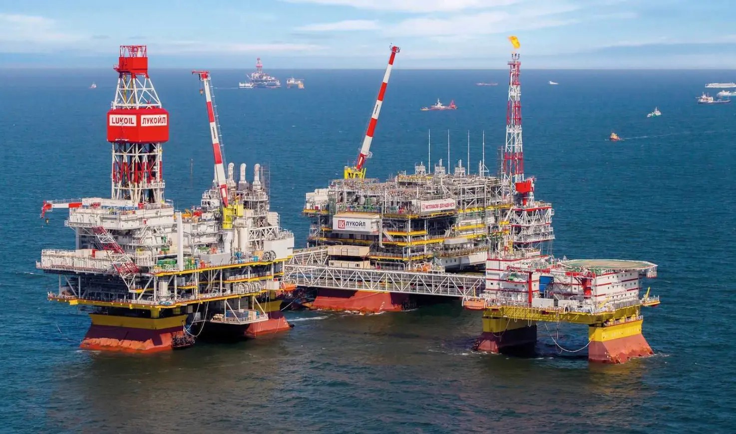 Украинские дроны дотянулись до российских нефтепромыслов на Каспии