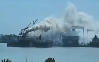 Лидер Китая призвал расследовать причину гибели 25 человек на судоверфи в Циндао