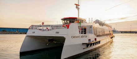 Катамаран взял вектор на Сочи