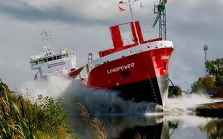 Очередной костер спущен на воду в Нидерландах