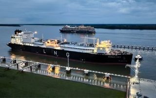Германия принимает следующий завод FSRU, увеличивая мощности по импорту СПГ