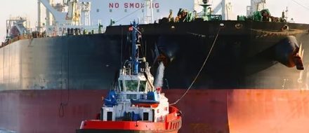 Мировые НПЗ ищут нефть поближе