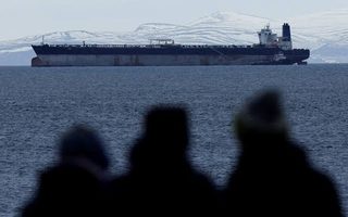 Решение Трампа вывести российский танкерный флот из тени не прибавляет свободного тоннажа