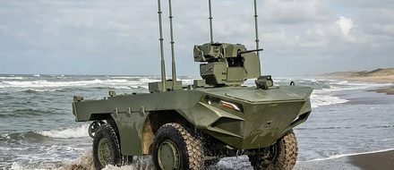 Безэкипажная десантная амфибия – способна выполнять 10 функций